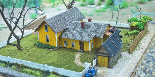 Example T-House